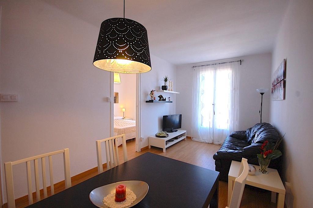 Lets Holidays Near * Barcelona