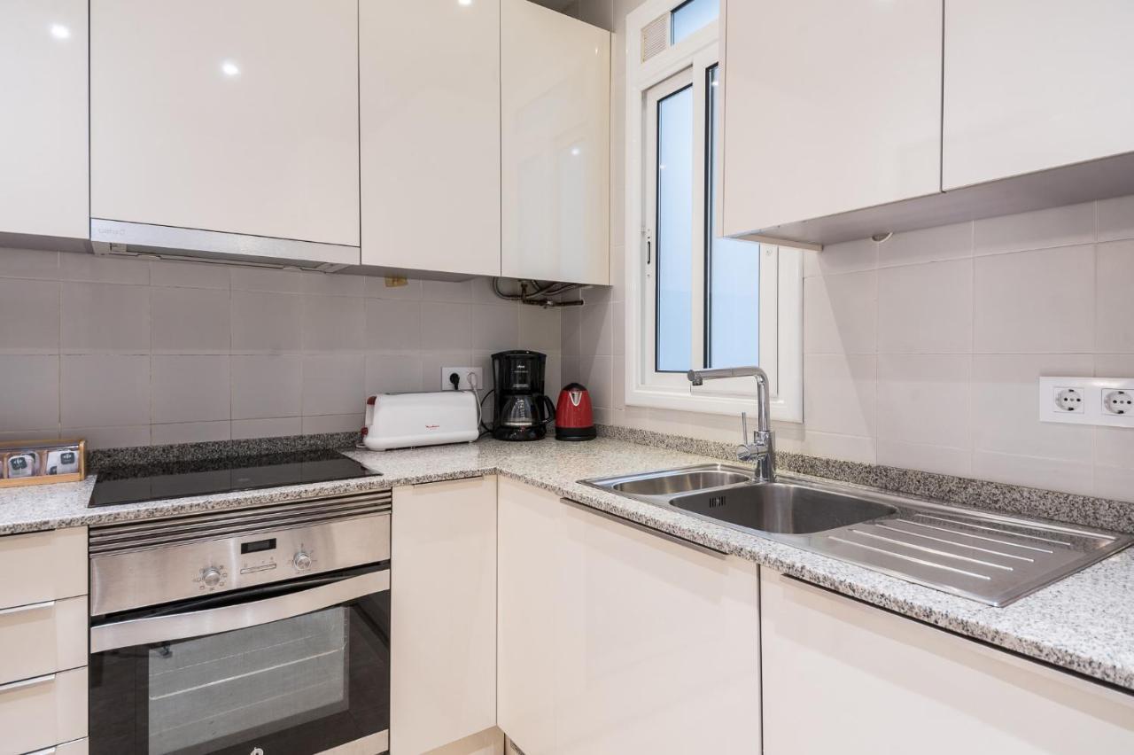 Apartamento Spacious 3 Bed In The Heart Of Sant Antoni