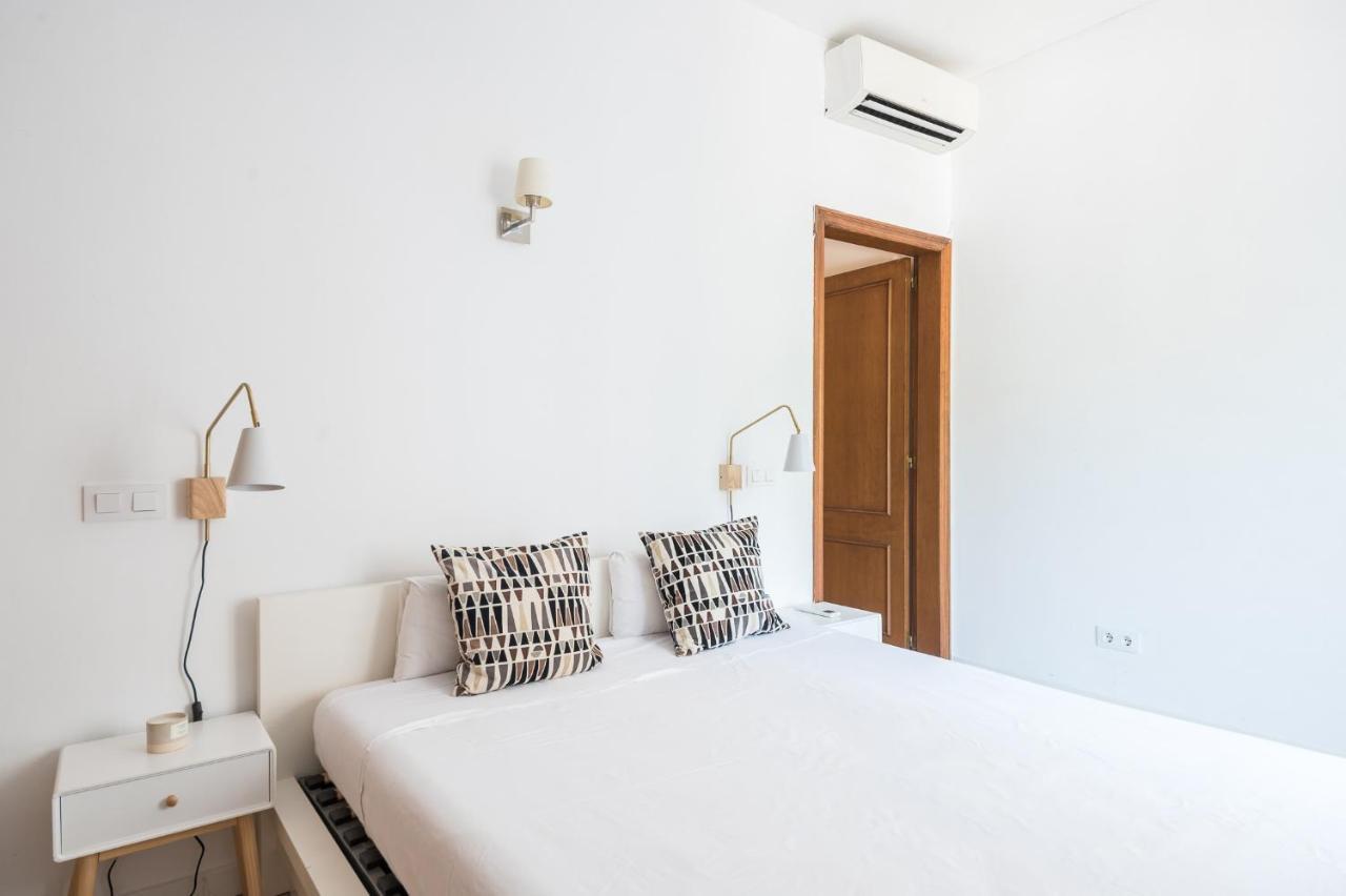 Apartamento Spacious 3 Bed In The Heart Of Sant Antoni *