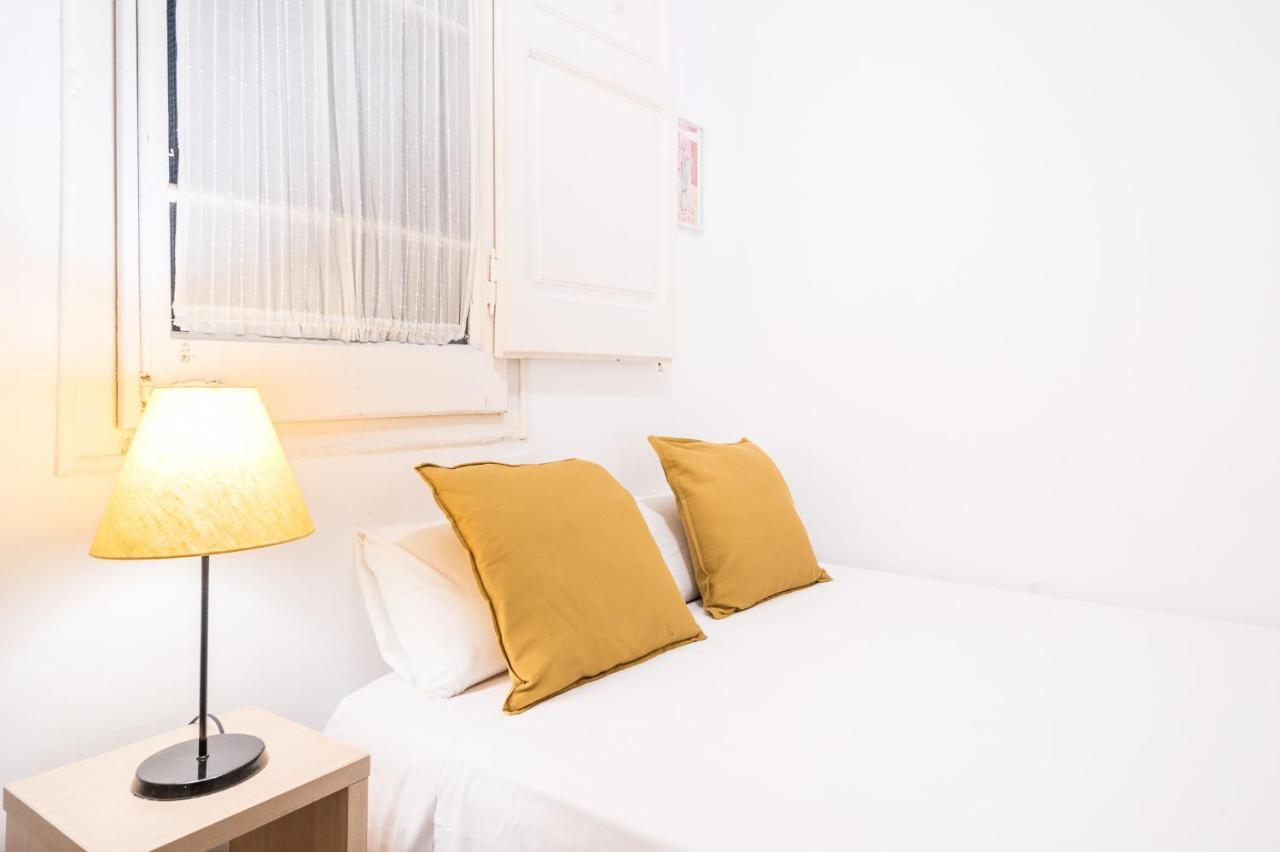 Apartamento Spacious 3 Bed In The Heart Of Sant Antoni Barcelona