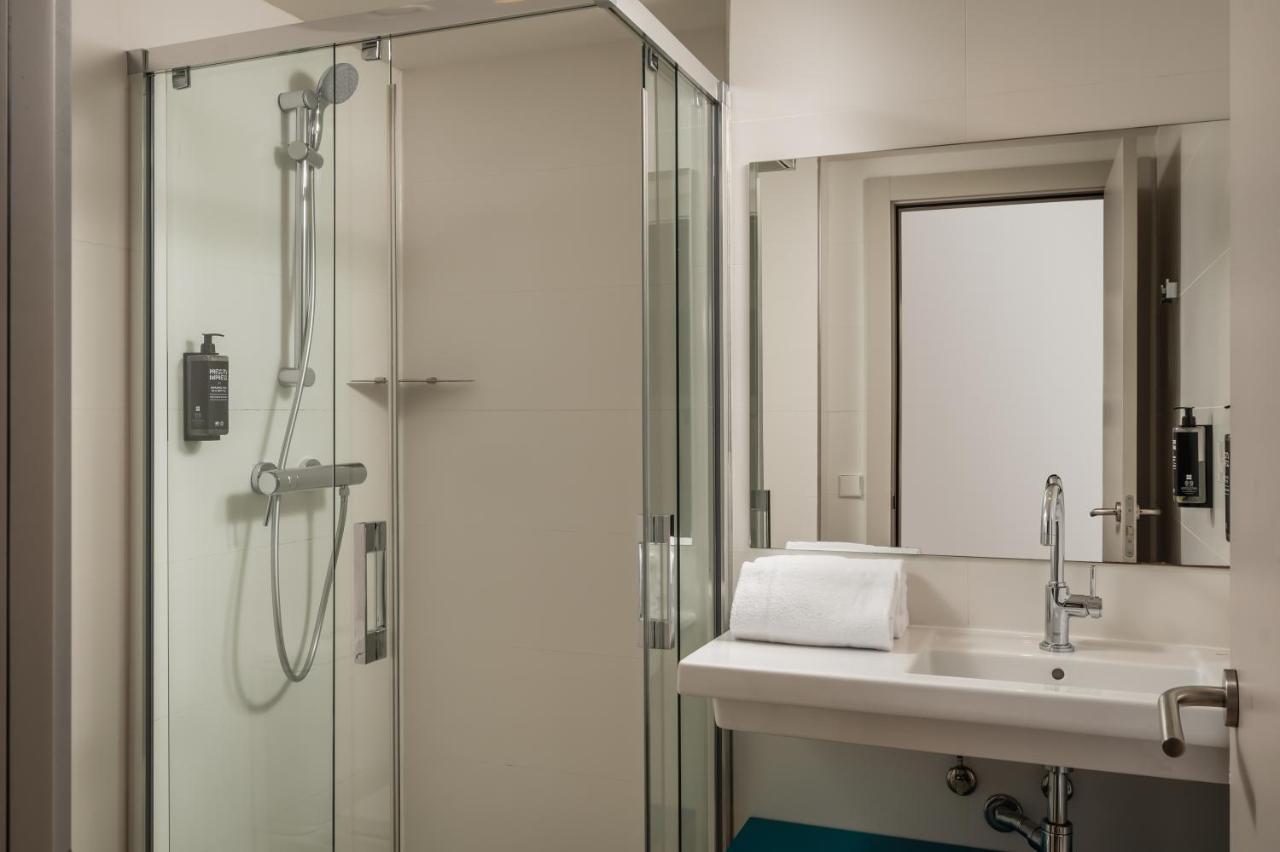 Ibis Styles Centre Hotel 2*