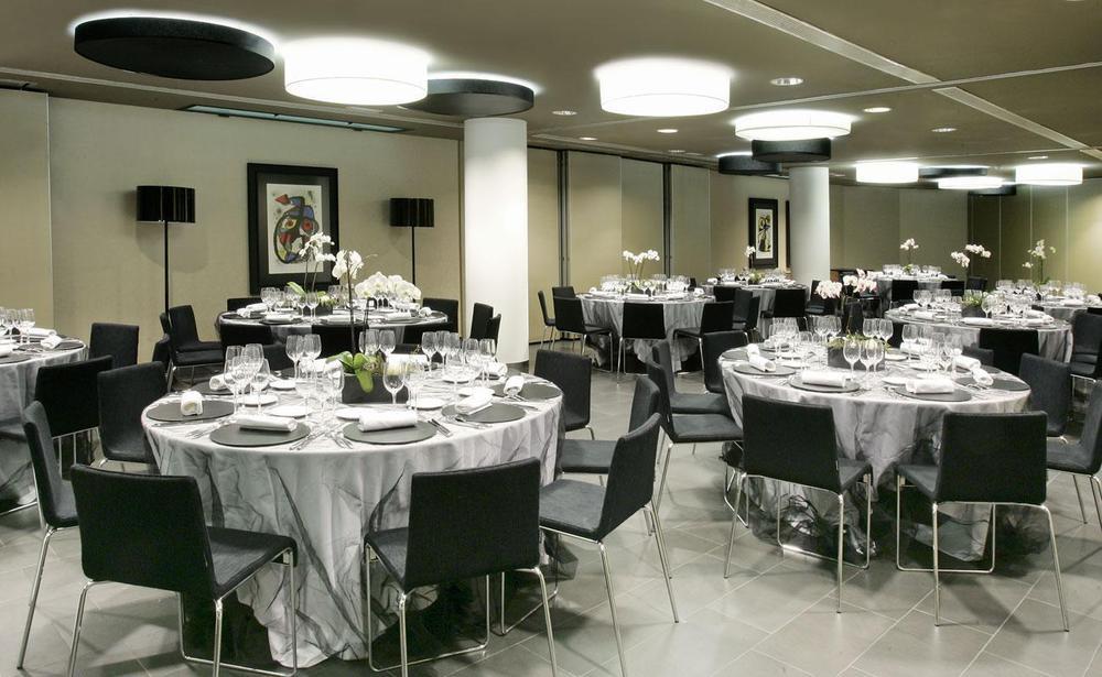 H10 Casanova Hotel 4*