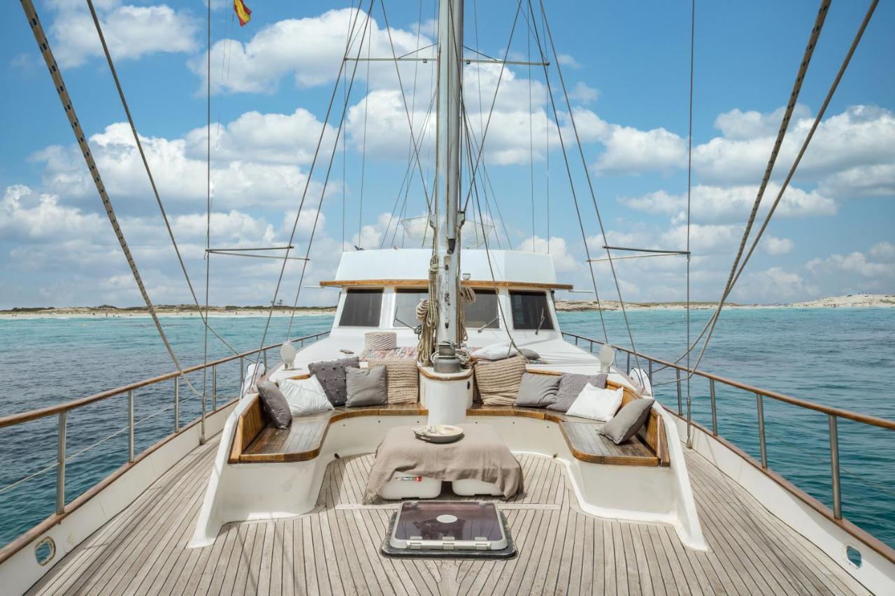 Hotel en barco Spacious Yacht Center 5