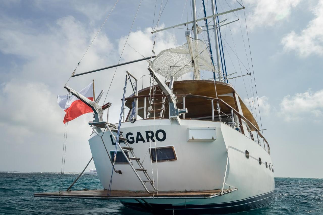 Spacious Yacht Center 5 * Barcelona