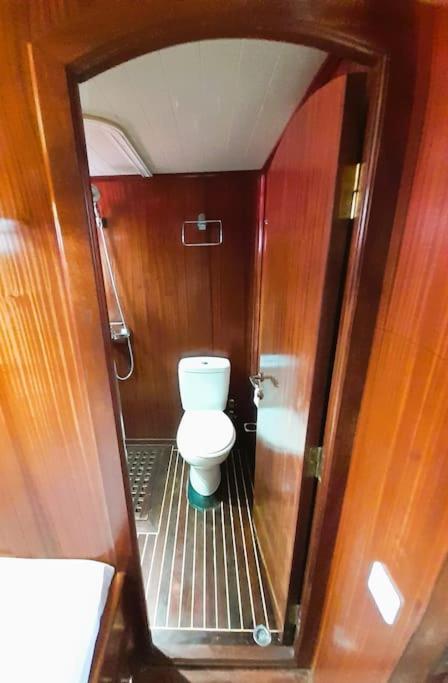 Adara Yacht - Big Turkish Gulet Botel Barcelona