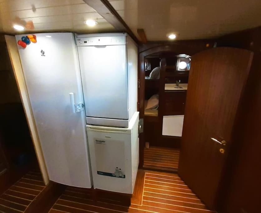 Adara Yacht - Big Turkish Gulet Botel