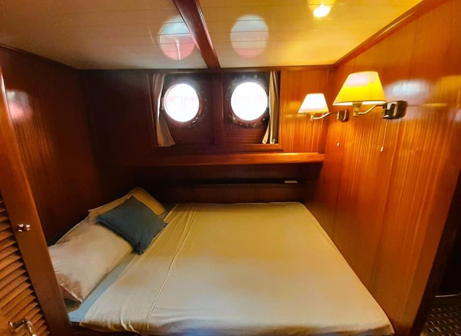Adara Yacht - Big Turkish Gulet Botel