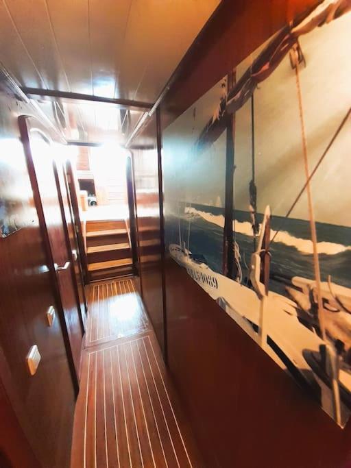 Botel Adara Yacht - Big Turkish Gulet Barcelona