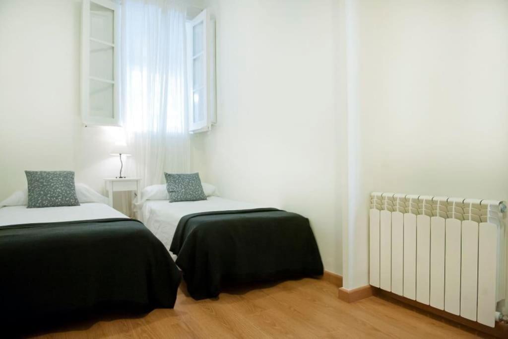 & Bright Apartment!!