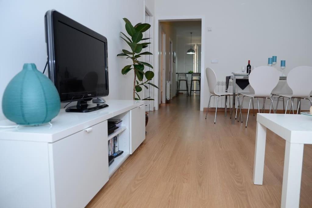& Bright Apartment!! Apartamento Barcelona
