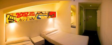 Hostal Raval Botella Private