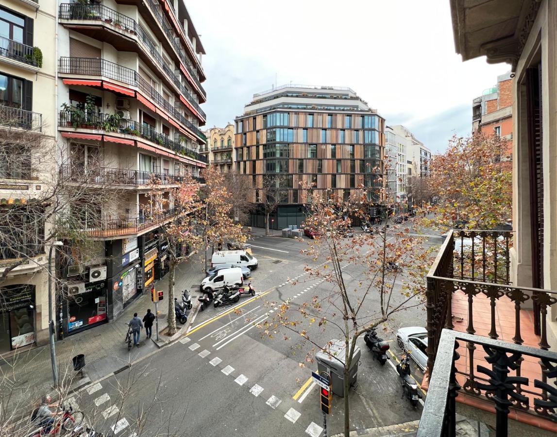 Lolita Bcn En El Eixample Apartamento *