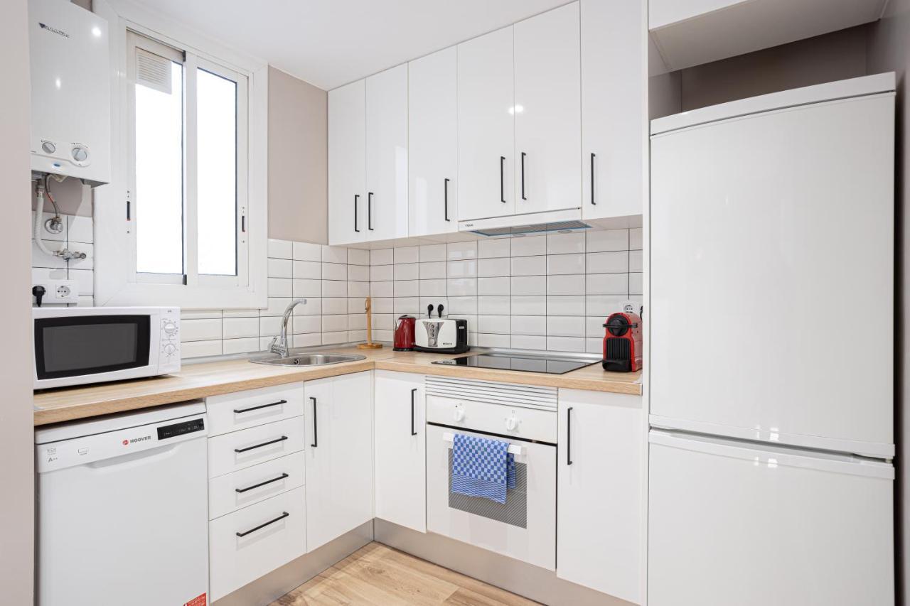 Walk To Ramblas Sun-filled&cozy Apartment *