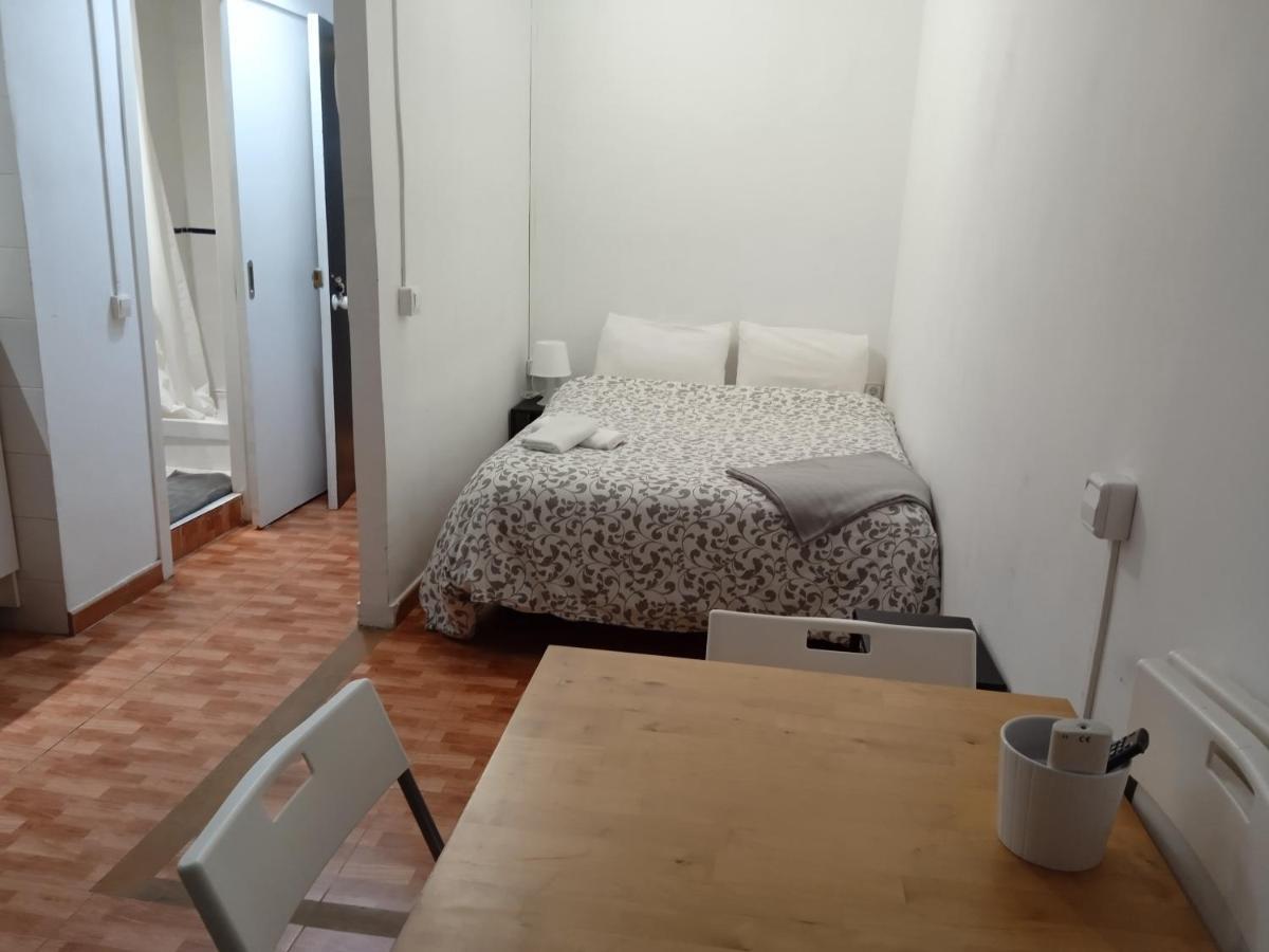 026l Poblasec Atic Izquierda Apartamento Barcelona
