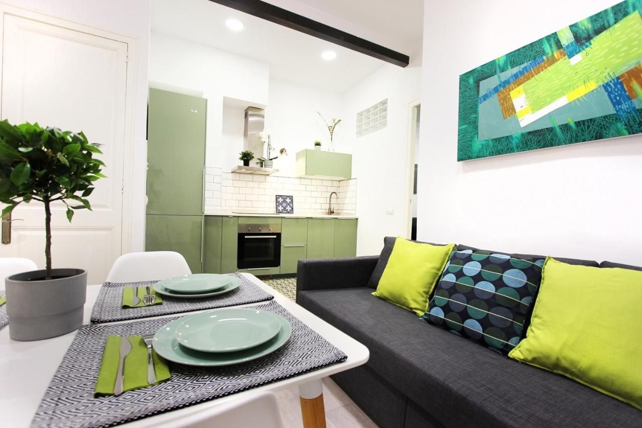 Two Bedroom Flat Born Apartment *