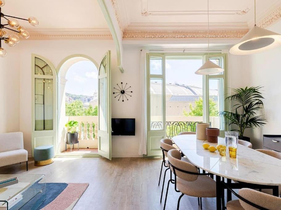 Lovely In Plaza Espana - Fira Montjuic Apartamento *