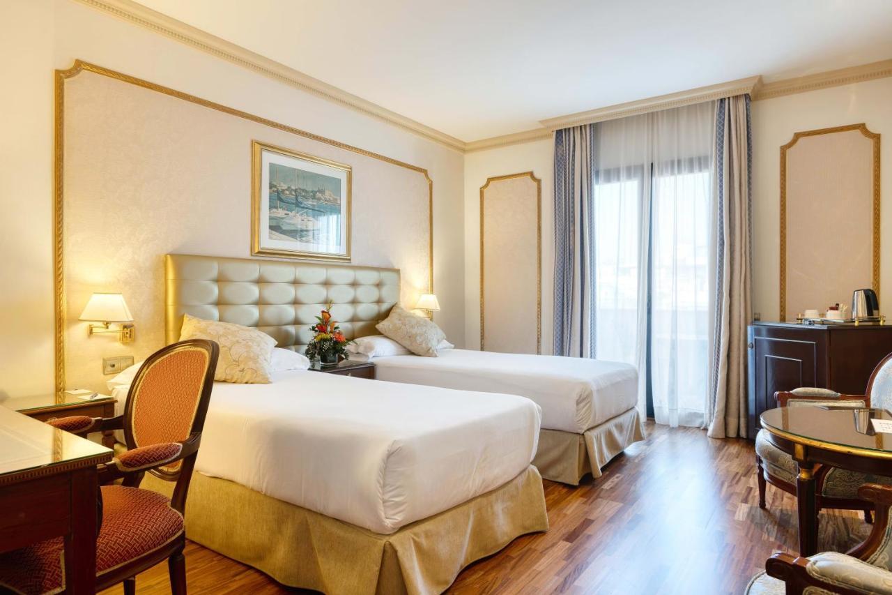 Roger De Llúria Hotel 4*
