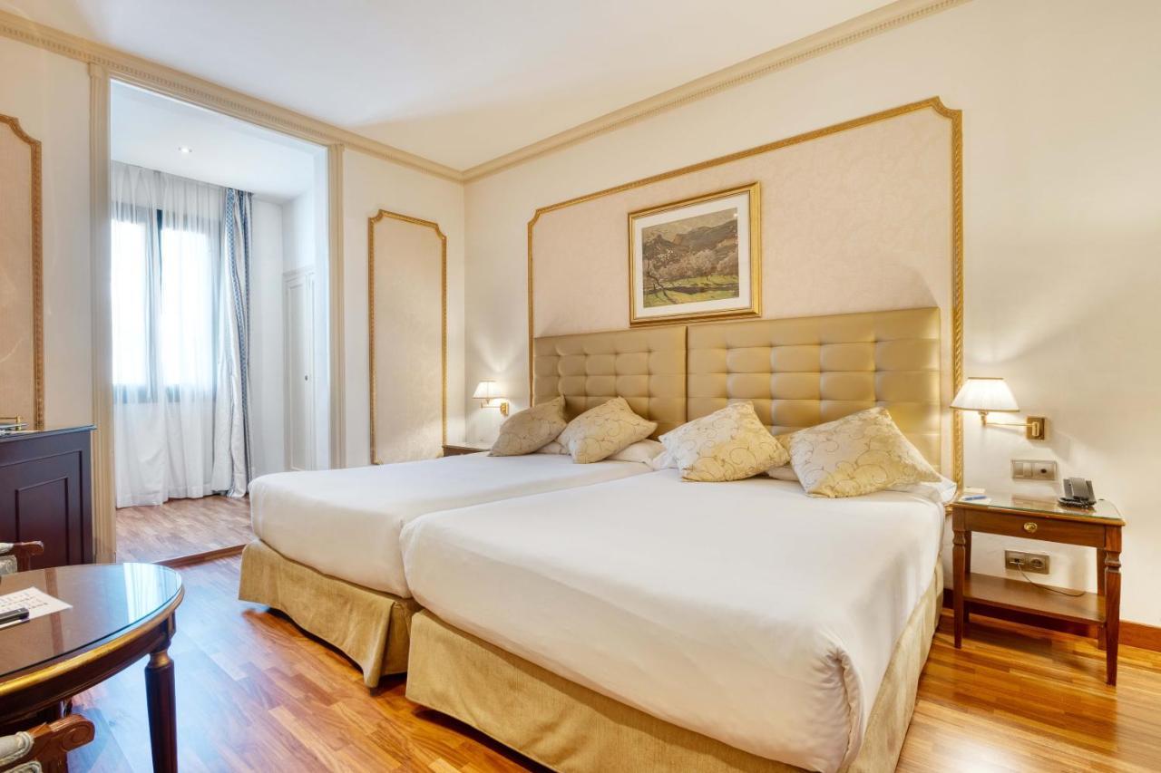 Hotel Roger De Llúria 4*