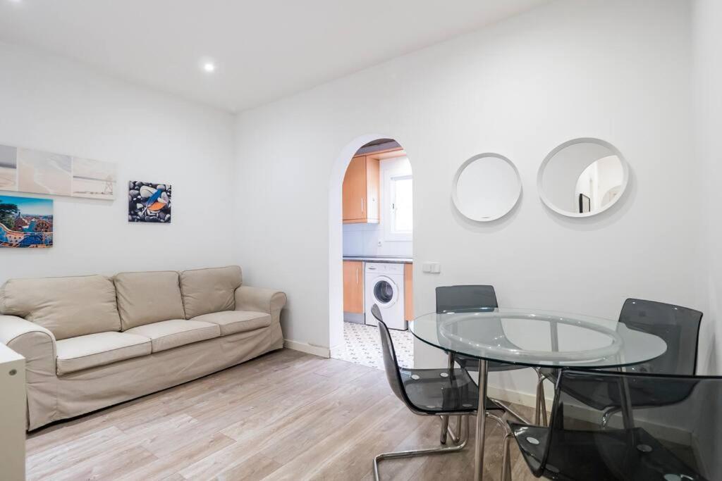 Bebarceloner Poble Nou - 2 Bedroom *