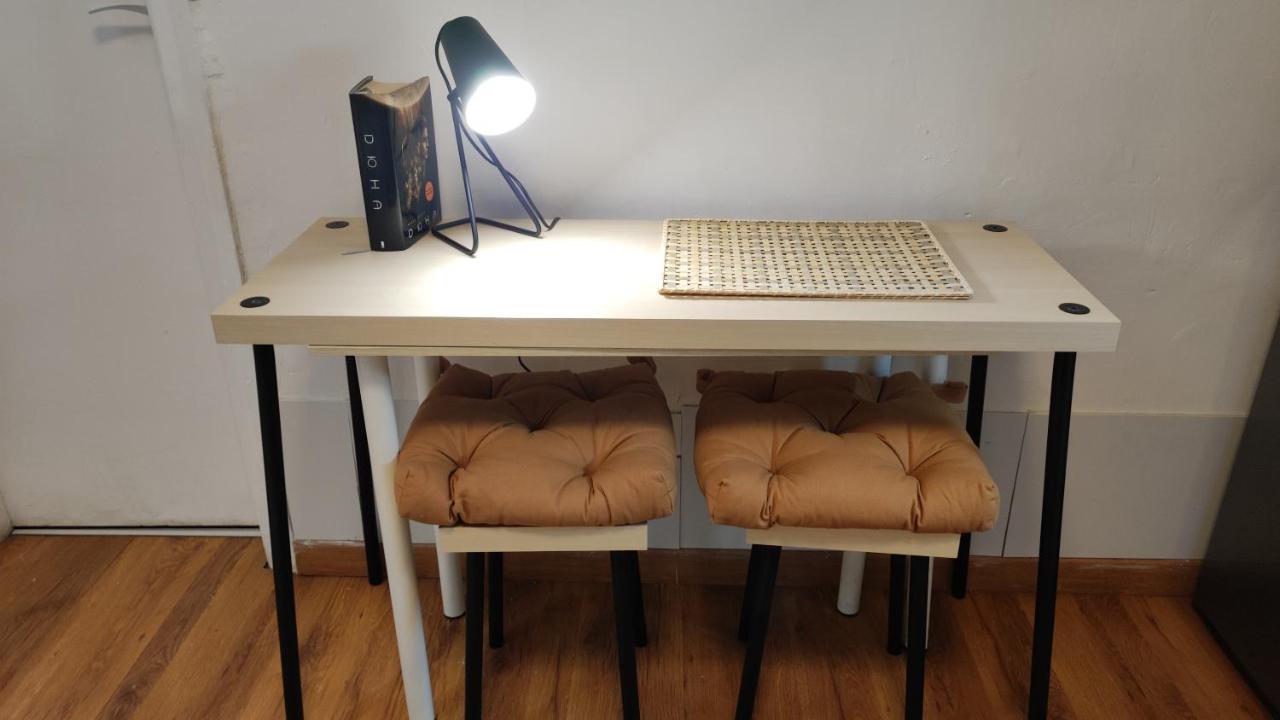 With Bathroom, Refrigerator And Microwave Apartment Barcelona