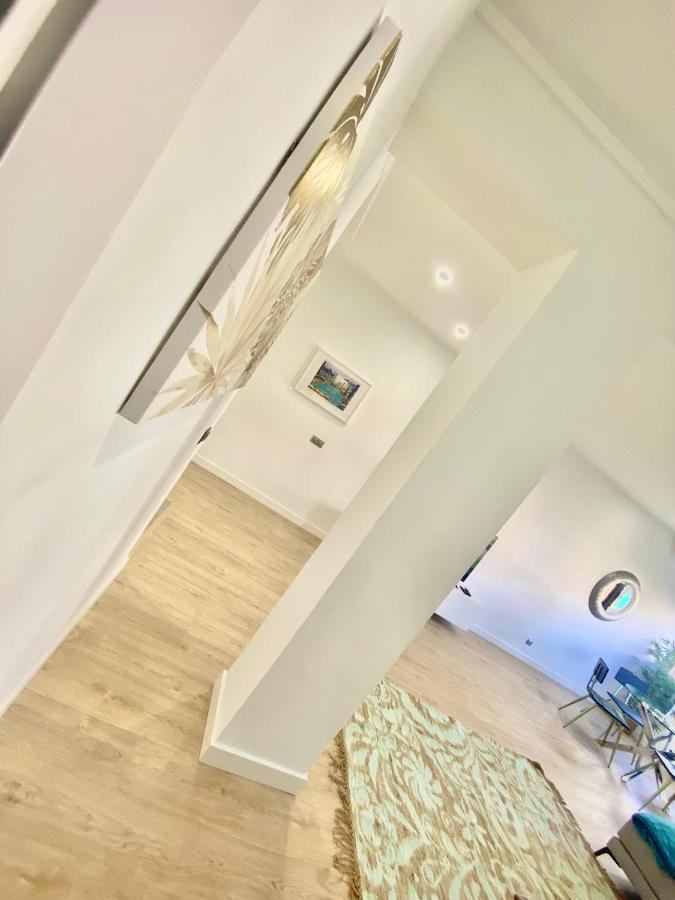 Chic Apartments- Free Parking - 10 Min From Bcn Centre By Metro Apartamento