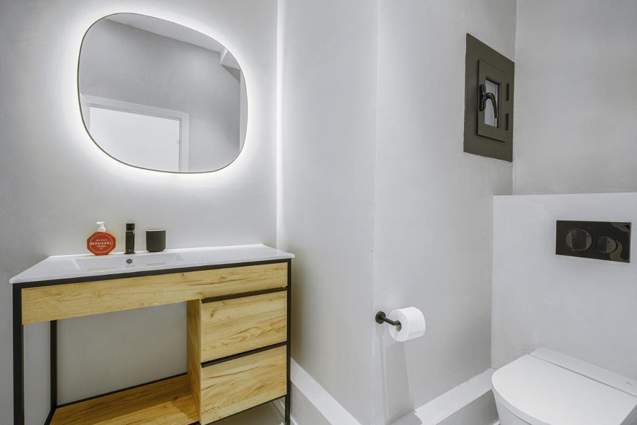 The White Flats Sant Antoni Barcelona