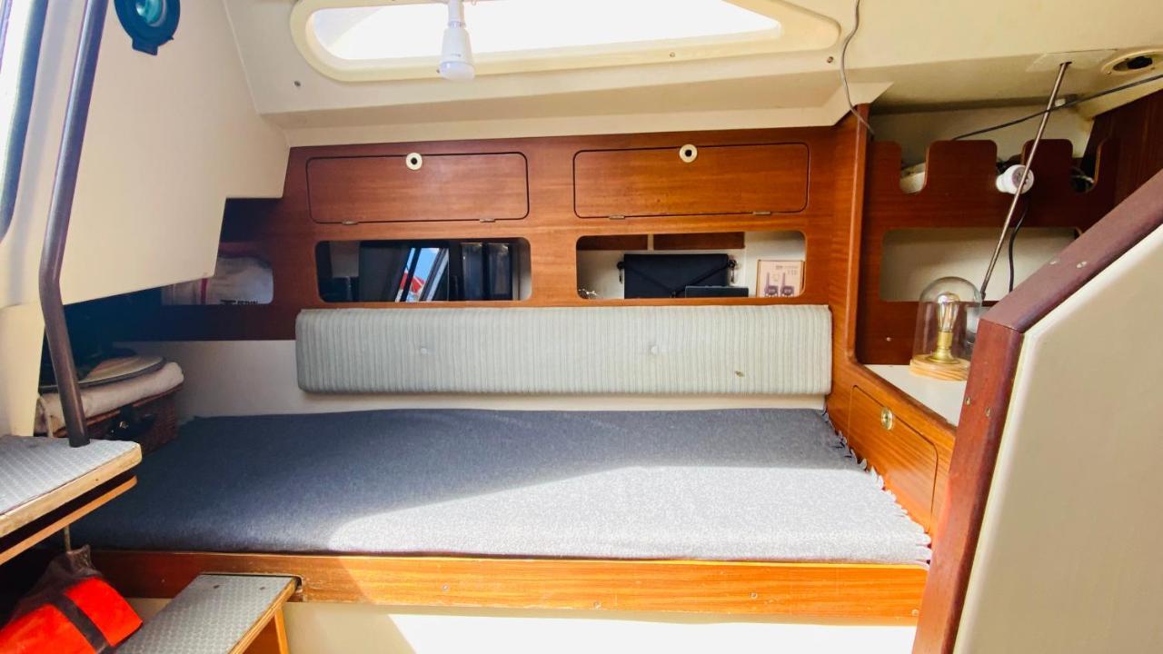 Boat View Hotel en barco Barcelona
