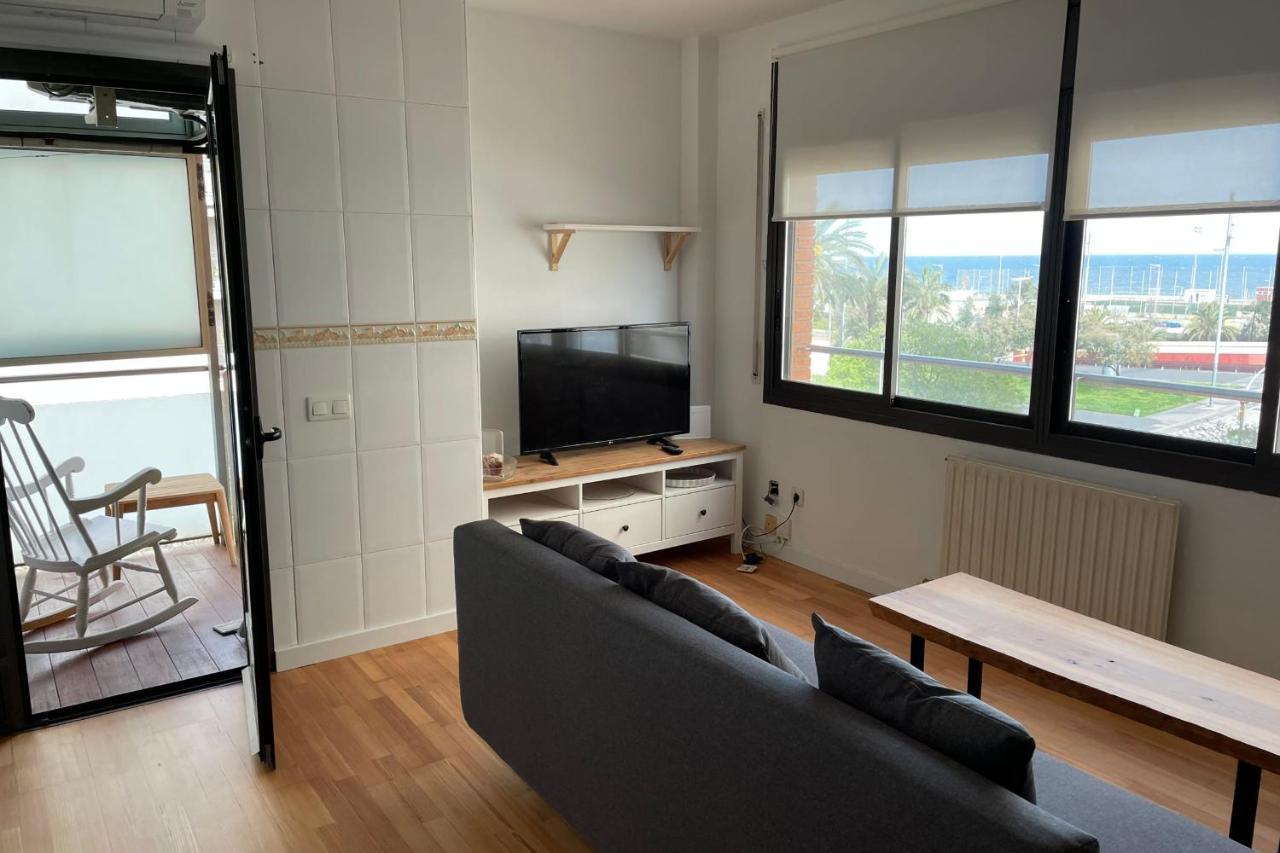 With Sea Views Next To The Of Mar Bella Apartment