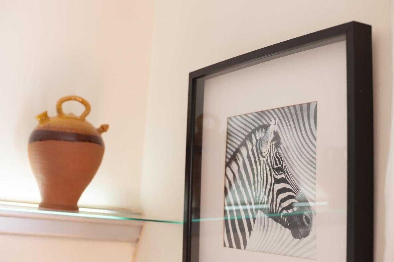 Aparteasy - Modernist Flat In Eixample Center Apartment *