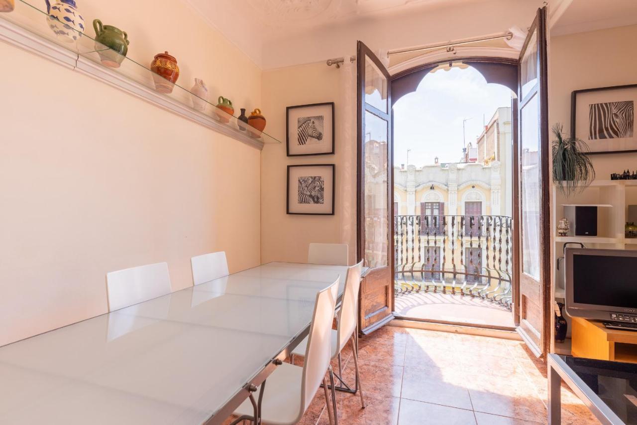 Aparteasy - Modernist Flat In Eixample Center Apartment