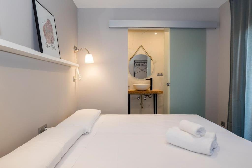 Apartment Bebarceloner Sant Andreu - 1 Bedroom With Terrace