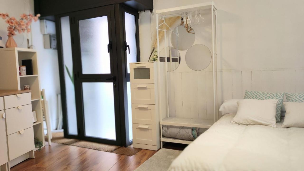 Apartment With Bathroom, Refrigerator And Microwave