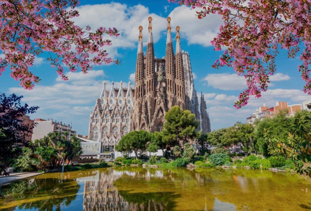 Con Bano Privado Sagrada Familia Apartahotel *