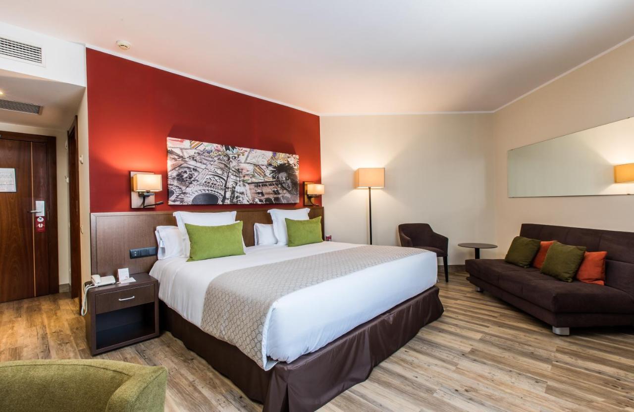 Hotel Leonardo Gran Via 3*