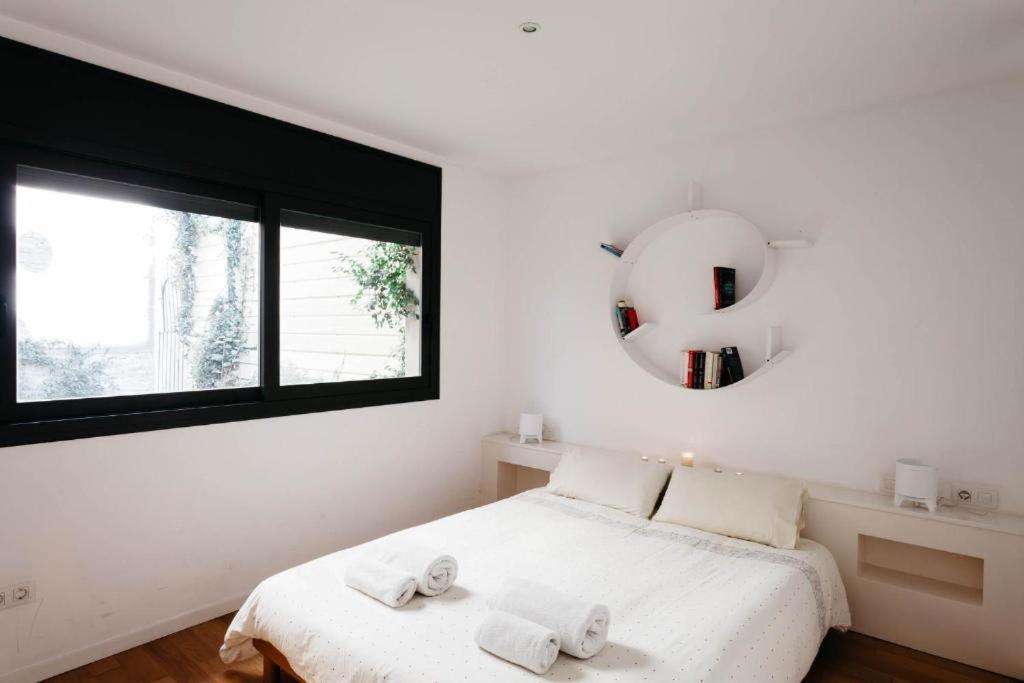 Apartamento Rentbcn Gracia Deluxe *