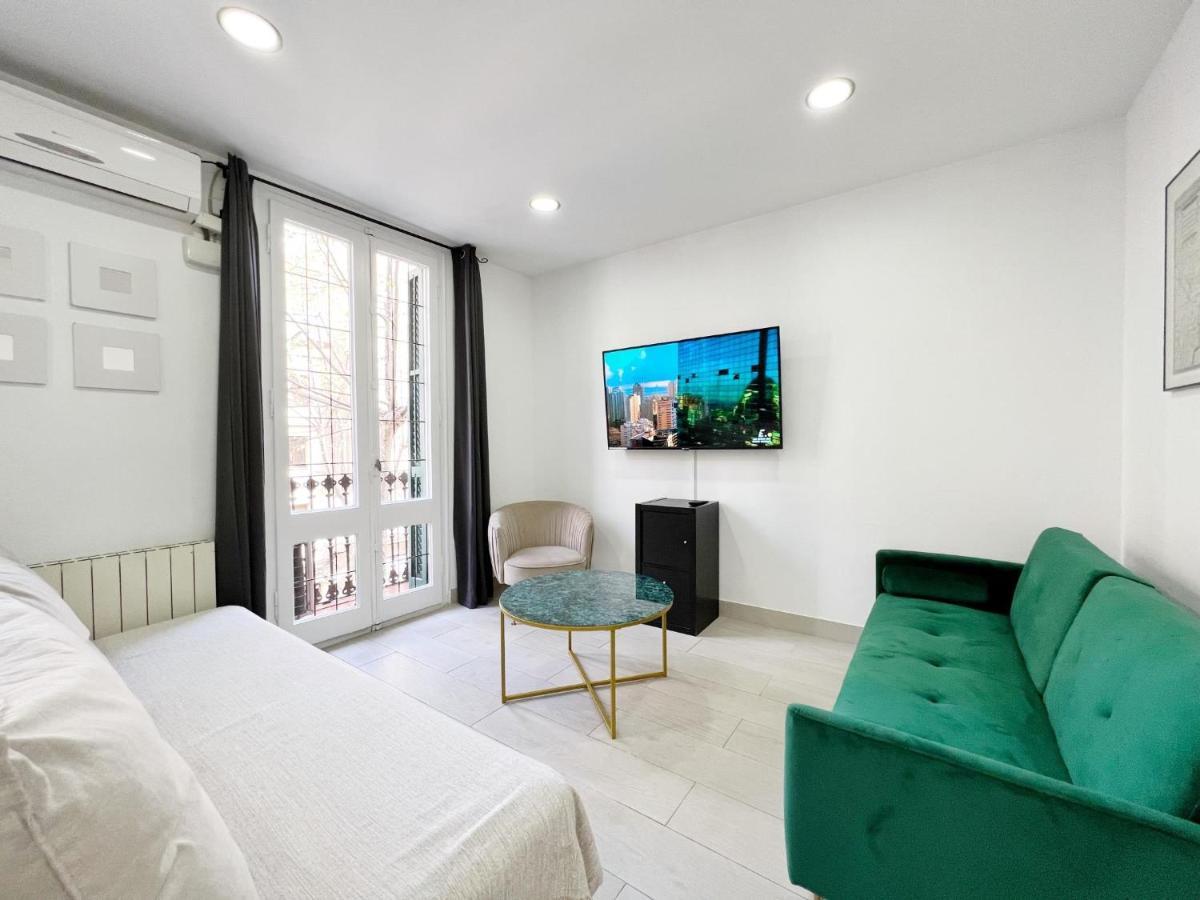 Sagrada Familia Gaudi Apartamento *
