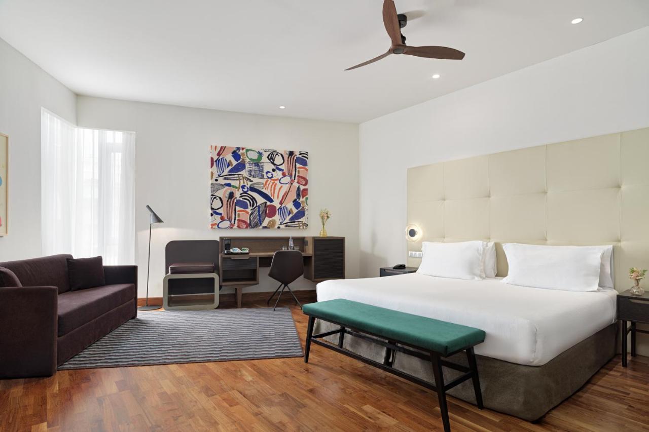 Hotel H10 Casanova 4*