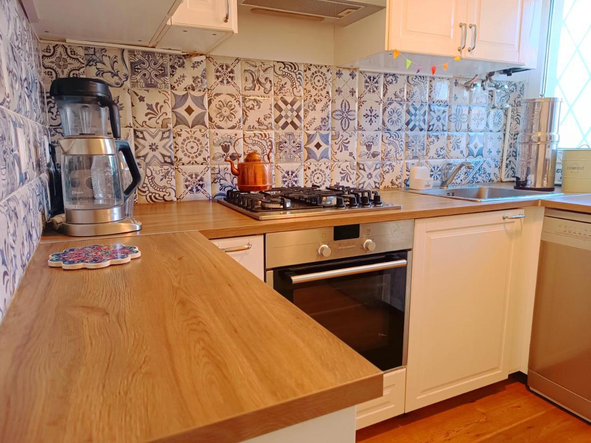 Сasa de vacaciones House With Pool Near Park Guell Barcelona