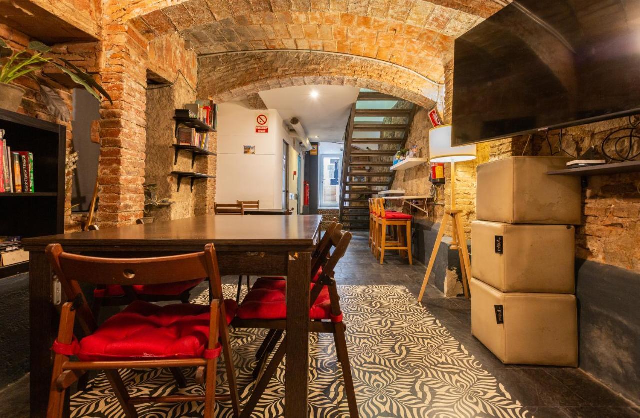 Mambo Tango Hostal Barcelona
