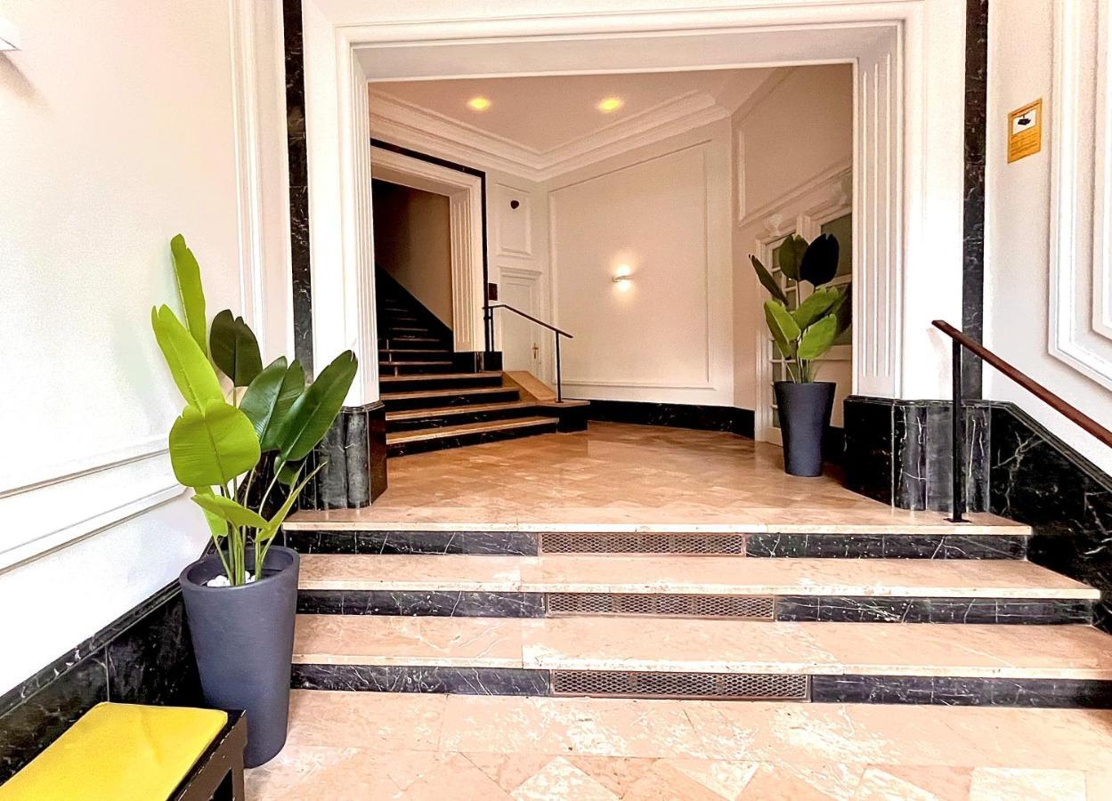 Fisa Gran Via Apartment *