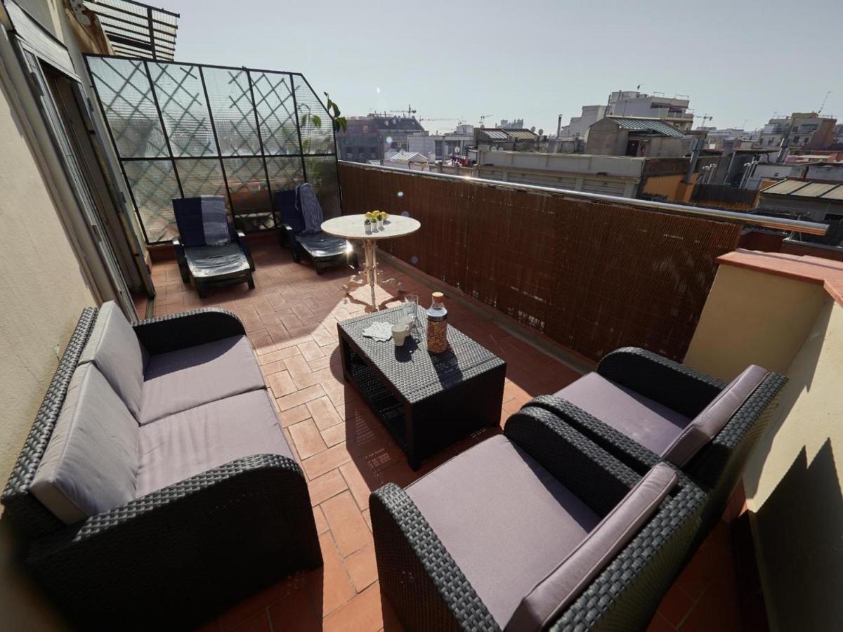 Sagrada Familia Penthouse Apartamento *