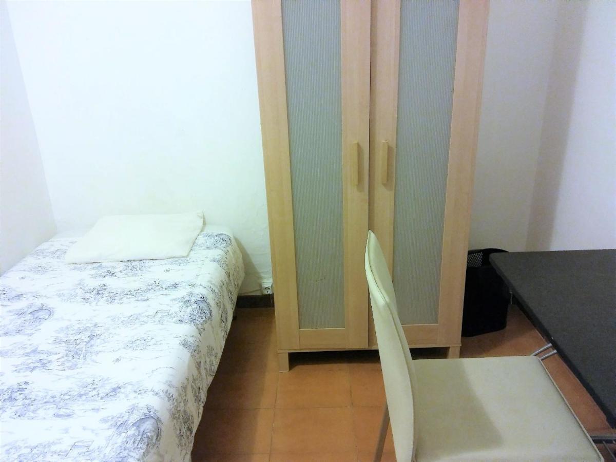 In Guest - Private With Sunny Terrace Of 200m2 3 Barcelona
