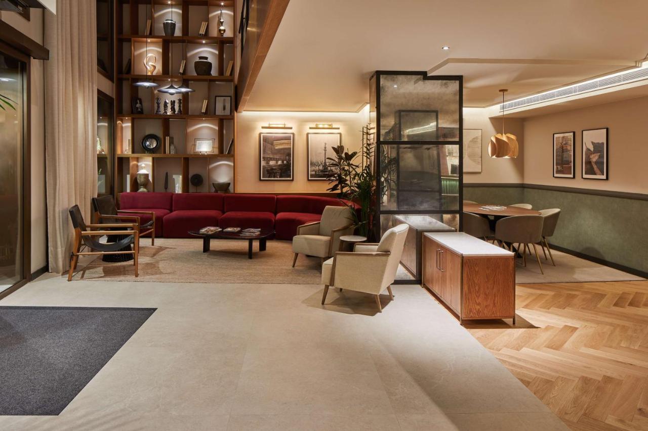 Hotel Via Sants Barcelona, Tapestry Collection By Hilton 4*