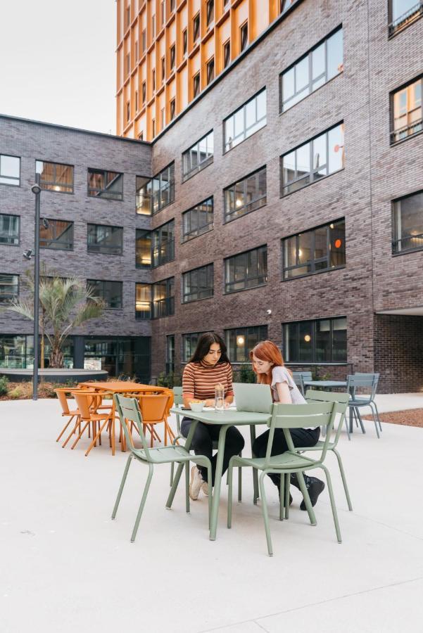 For Students Studying In Only - Stunning Spacious And Private At Pallars Student Apartamento