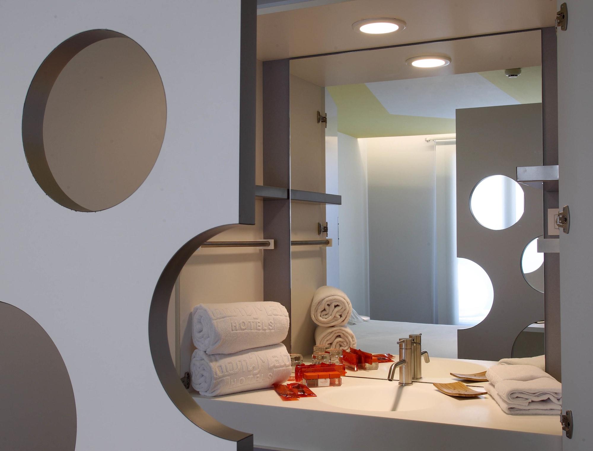 Hotel Mate Pau, 3*