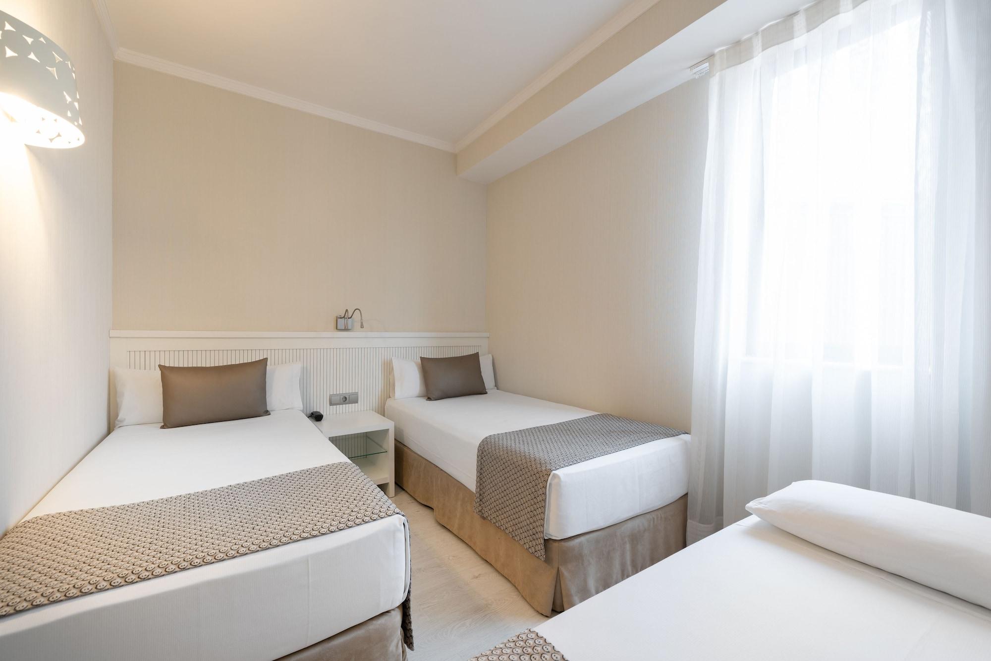 Hotel Catalonia Roma 3*