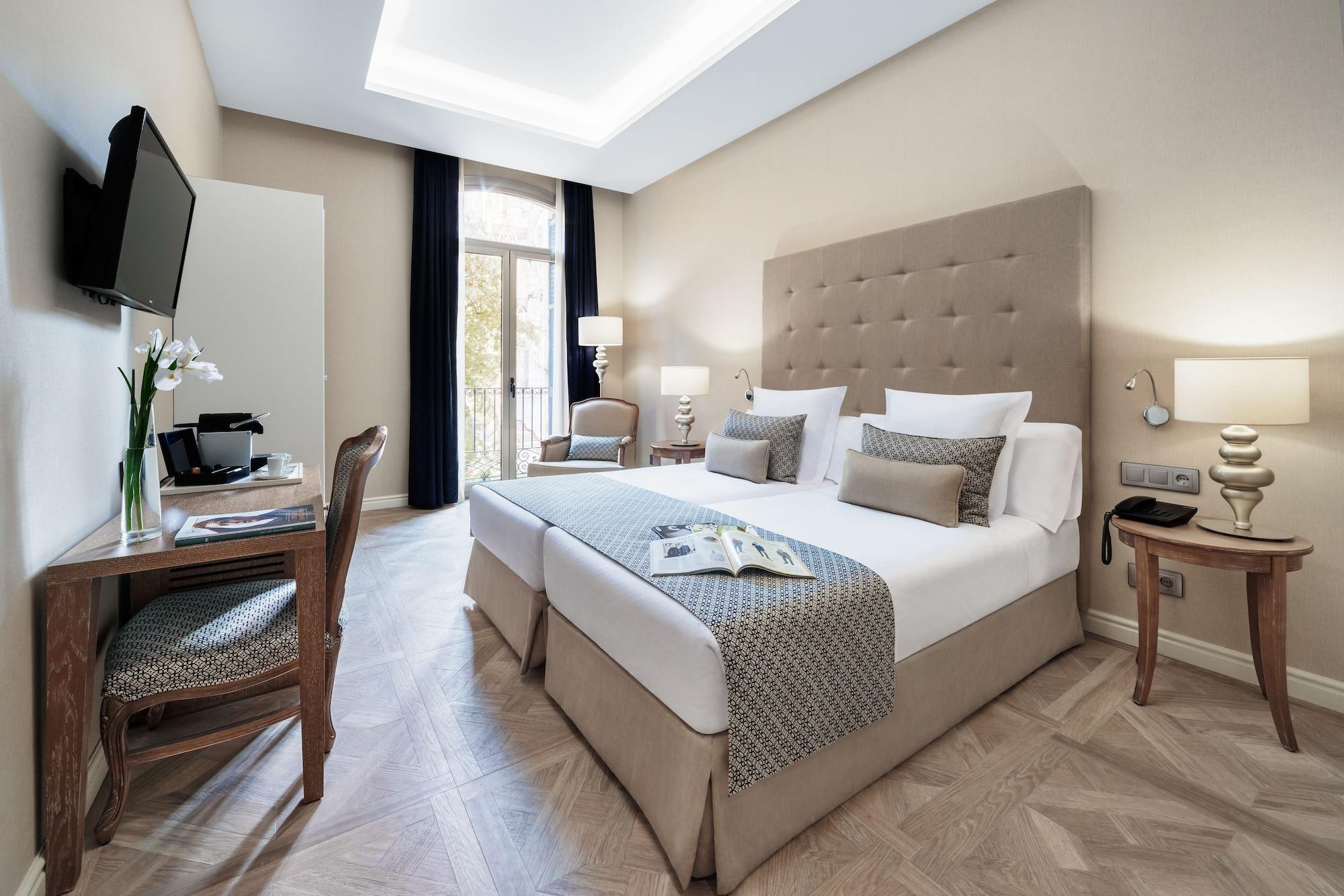 Lamaro Hotel