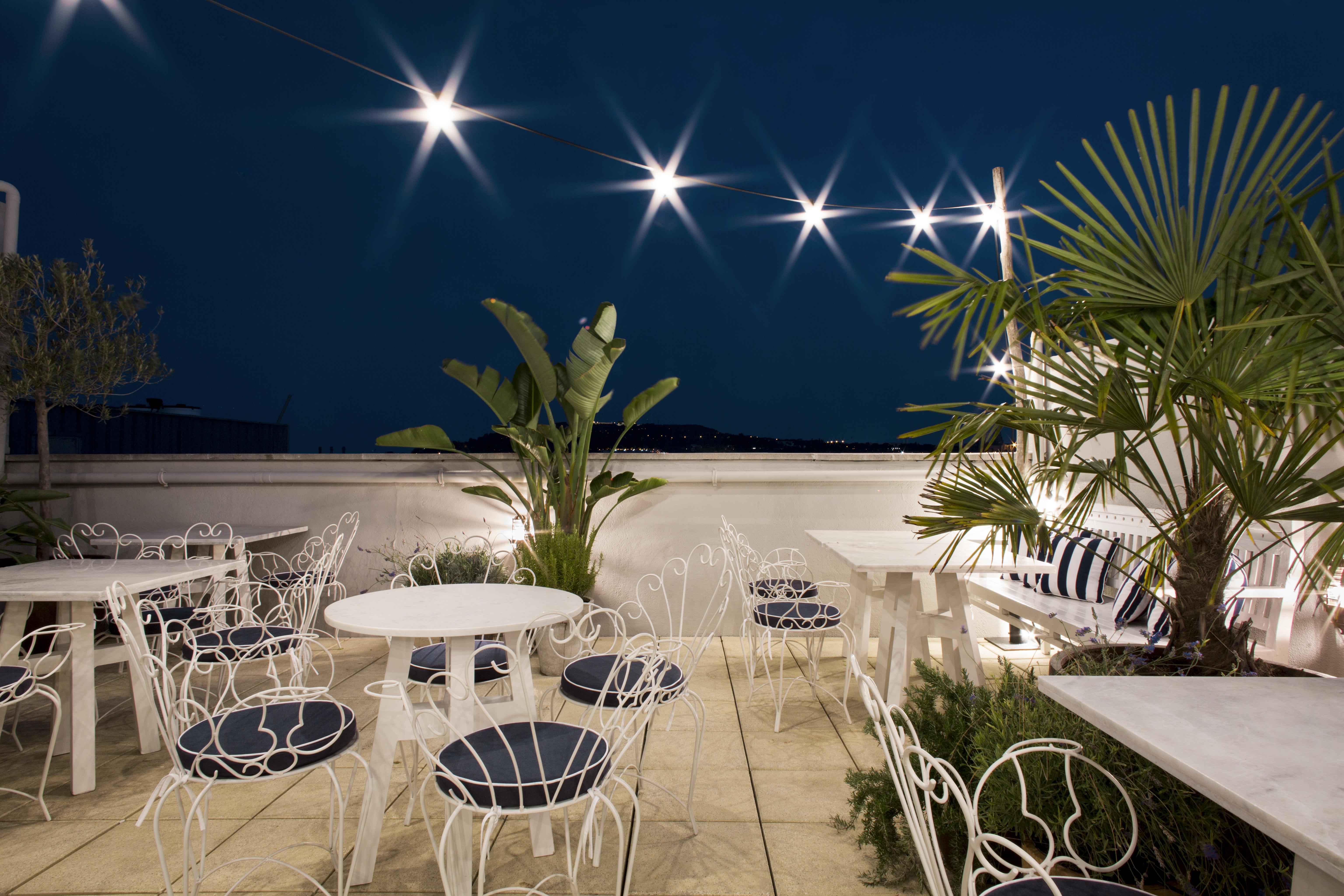 Midmost Hotel 4*