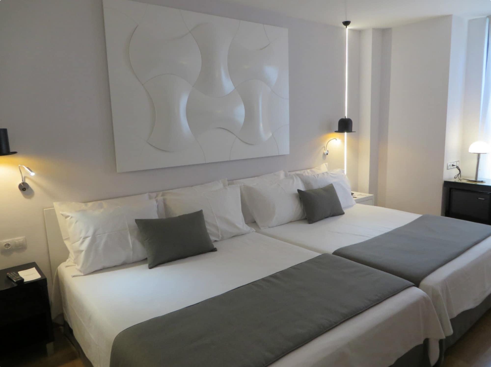 Hotel Evenia Rocafort Barcelona
