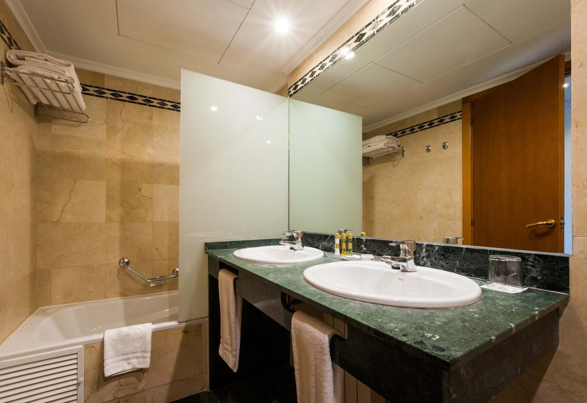 Exe Cristal Palace 4*